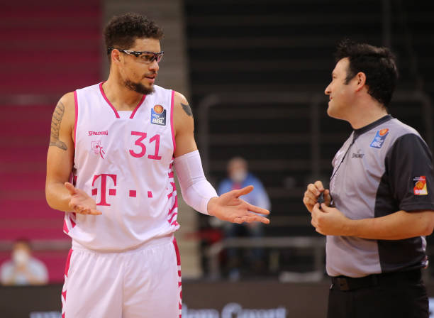 勒沃库森飞 勒沃库森飞